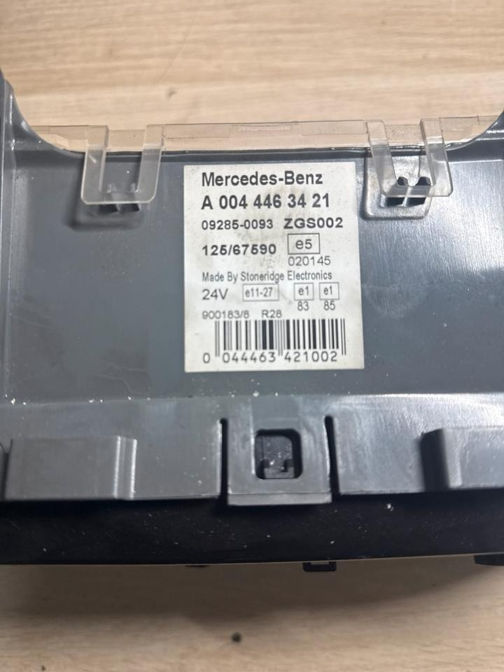 Mercedes Ategi kombiinstrument Tacho A0044463421 - Приладова панель в категорії Вантажівки: фото 4 Mercedes Ategi kombiinstrument Tacho A0044463421 - Приладова панель в категорії Вантажівки: фото 4