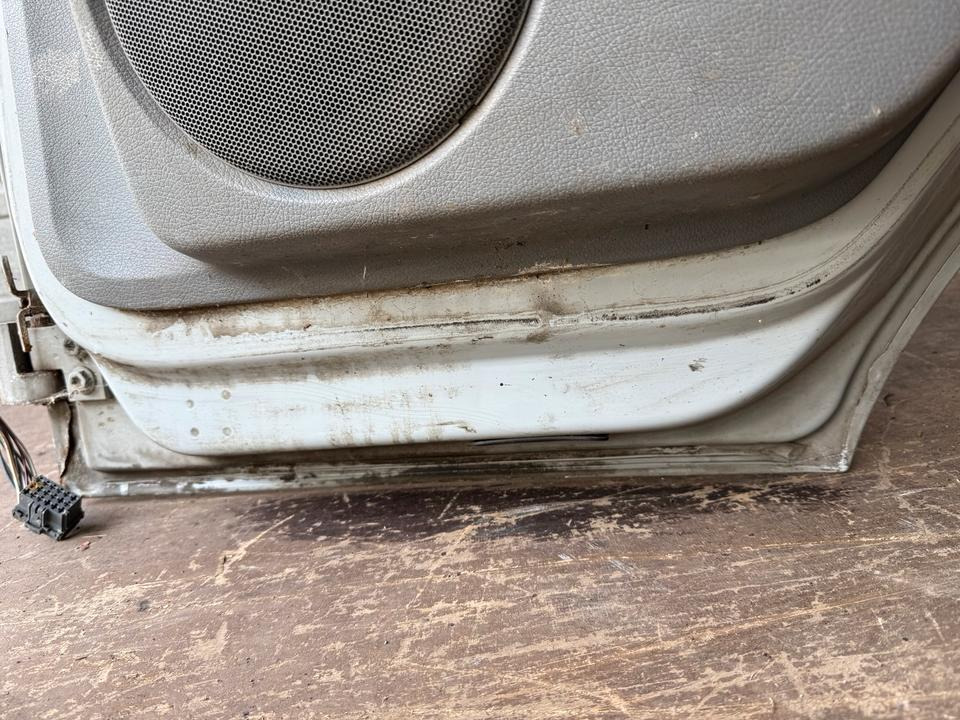 Mercedes Atego 2 Beifahrertür Grau Spiegel Innenverkleidung LN 70 - Двері та запчастини в категорії Вантажівки: фото 3 Mercedes Atego 2 Beifahrertür Grau Spiegel Innenverkleidung LN 70 - Двері та запчастини в категорії Вантажівки: фото 3