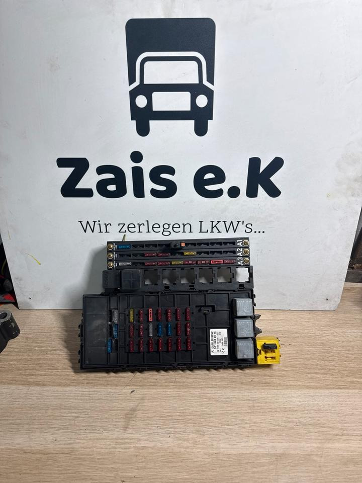 Mercedes Atego Sicherungskasten A0015432015 - Електрична система в категорії Вантажівки: фото 1 Mercedes Atego Sicherungskasten A0015432015 - Електрична система в категорії Вантажівки: фото 1