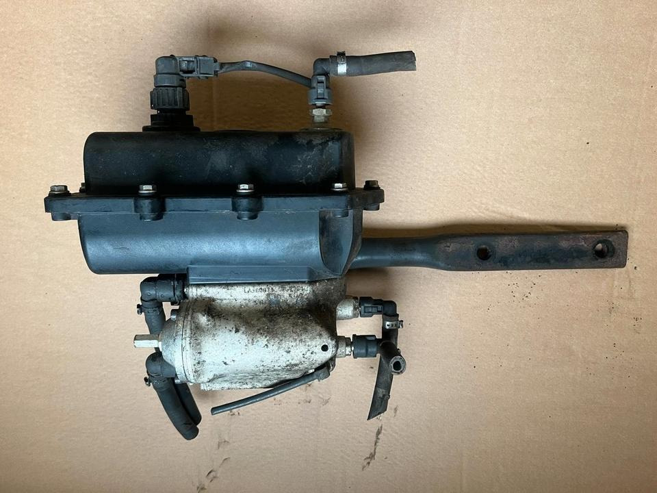 Mercedes-Benz Actros Atego EU4 EU5 AdBlue Pumpe A0001400978 - Паливний насос в категорії Вантажівки: фото 1 Mercedes-Benz Actros Atego EU4 EU5 AdBlue Pumpe A0001400978 - Паливний насос в категорії Вантажівки: фото 1