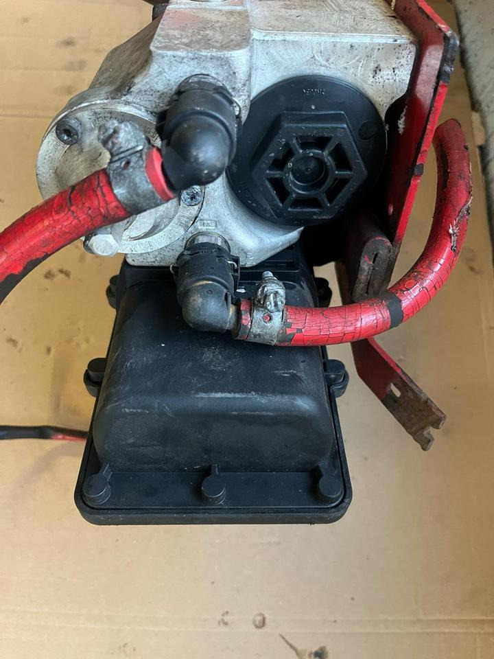 Mercedes-Benz Actros Atego EU4 EU5 AdBlue Pumpe A0001401578 - Паливний насос в категорії Вантажівки: фото 5 Mercedes-Benz Actros Atego EU4 EU5 AdBlue Pumpe A0001401578 - Паливний насос в категорії Вантажівки: фото 5