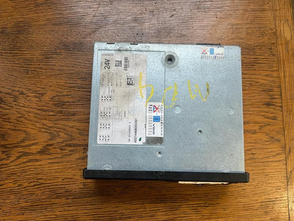 Mercedes-Benz Actros MP4 VDO Tachograph A0014469033 - Тахограф в категорії Вантажівки: фото 4 Mercedes-Benz Actros MP4 VDO Tachograph A0014469033 - Тахограф в категорії Вантажівки: фото 4