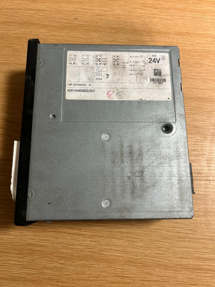 Mercedes-Benz Tachograph A0014463833 - Тахограф в категорії Вантажівки: фото 3 Mercedes-Benz Tachograph A0014463833 - Тахограф в категорії Вантажівки: фото 3