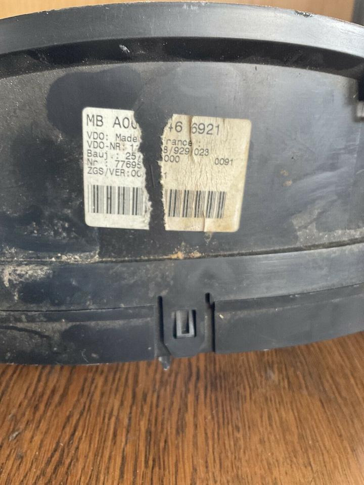 Mercedes Sprinter Kombiinstrument Tacho A0004466921 - Тахограф в категорії Вантажівки: фото 2 Mercedes Sprinter Kombiinstrument Tacho A0004466921 - Тахограф в категорії Вантажівки: фото 2