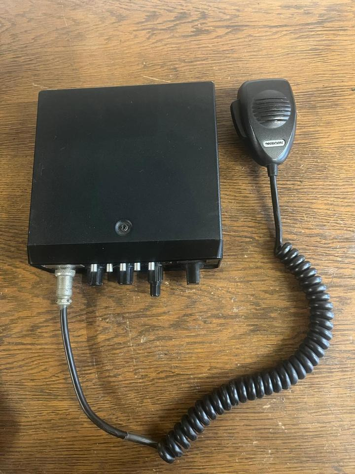 President Walker Funkgerät 34540 - Навігаційна система в категорії Вантажівки: фото 4 President Walker Funkgerät 34540 - Навігаційна система в категорії Вантажівки: фото 4