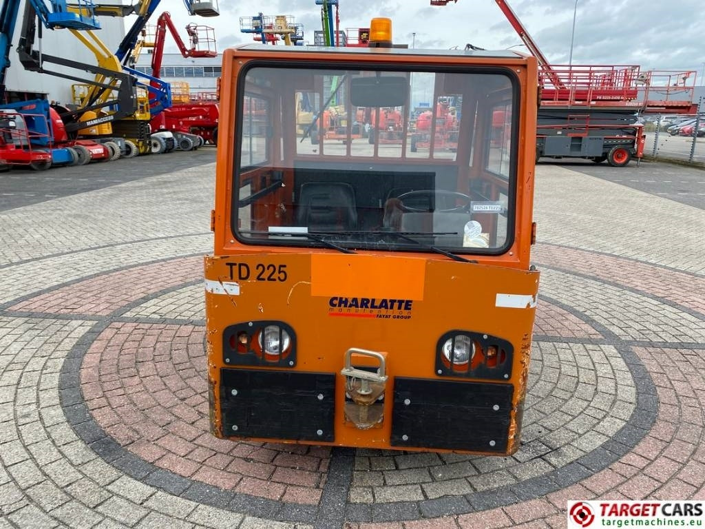 Charlatte TD225 Diesel Tow Truck Tractor 18T capacity - Складські тягач: фото 2 Charlatte TD225 Diesel Tow Truck Tractor 18T capacity - Складські тягач: фото 2