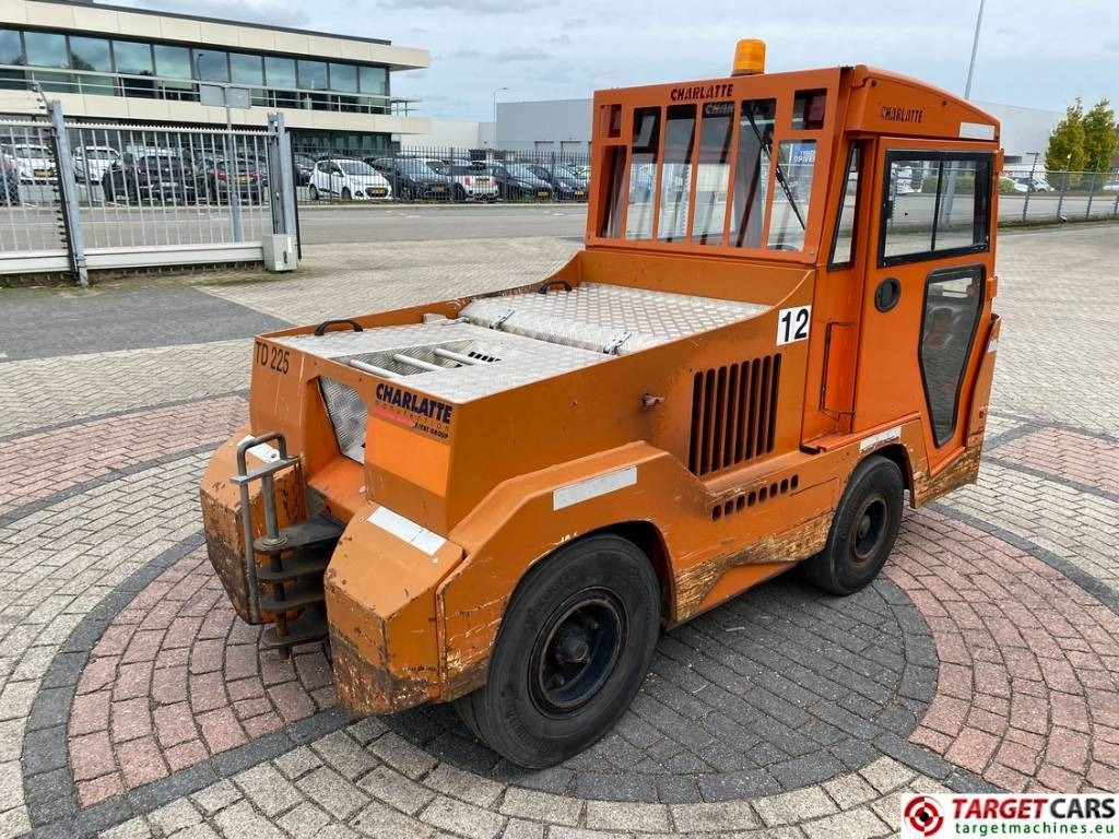 Charlatte TD225 Diesel Tow Truck Tractor 18T capacity - Складські тягач: фото 4 Charlatte TD225 Diesel Tow Truck Tractor 18T capacity - Складські тягач: фото 4