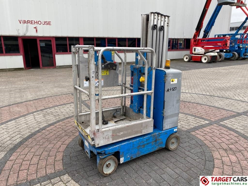 Genie GR-20 Runabout Vertical Mast Work Lift 802cm - Вертикальний щогловий підйомник: фото 1 Genie GR-20 Runabout Vertical Mast Work Lift 802cm - Вертикальний щогловий підйомник: фото 1
