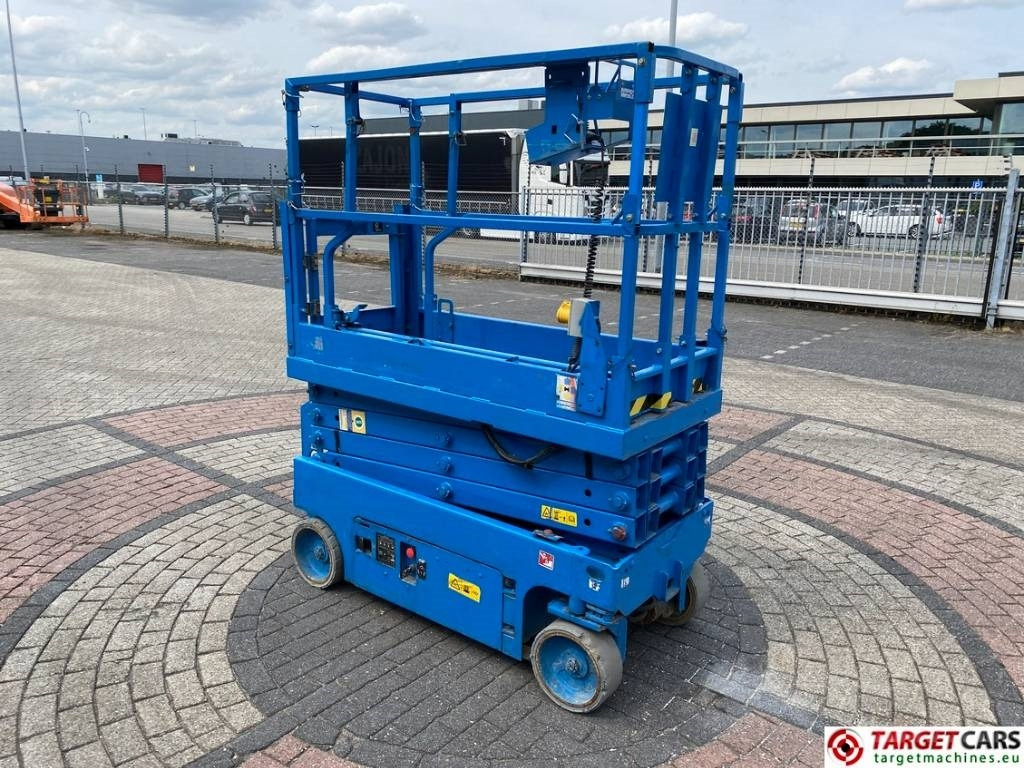 Genie GS-1932 Electric Scissor Work Lift 779cm - Ножичний підйомник: фото 2 Genie GS-1932 Electric Scissor Work Lift 779cm - Ножичний підйомник: фото 2