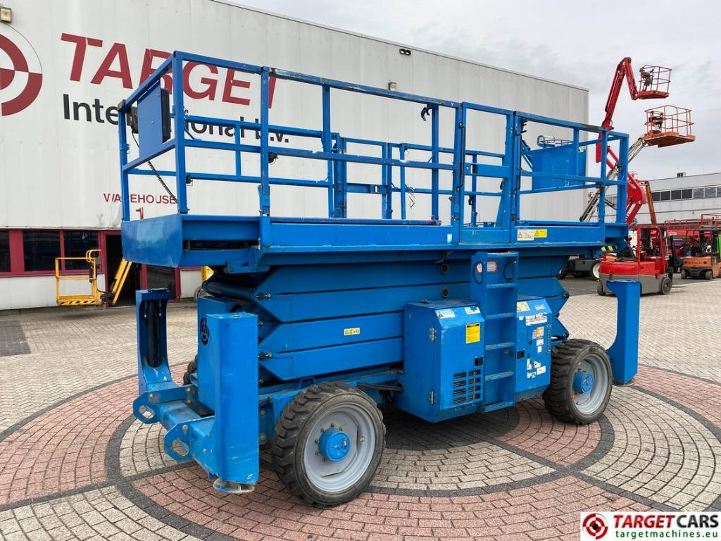 Genie GS-4390RT Diesel 4x4 Scissor Work Lift 1511cm - Ножичний підйомник: фото 1 Genie GS-4390RT Diesel 4x4 Scissor Work Lift 1511cm - Ножичний підйомник: фото 1
