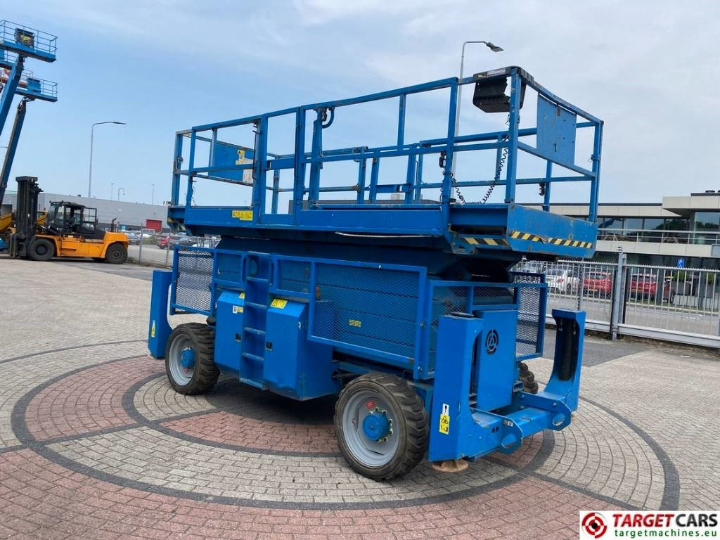 Genie GS-5390RT Diesel 4x4 Scissor Work Lift 1815cm - Ножичний підйомник: фото 2 Genie GS-5390RT Diesel 4x4 Scissor Work Lift 1815cm - Ножичний підйомник: фото 2