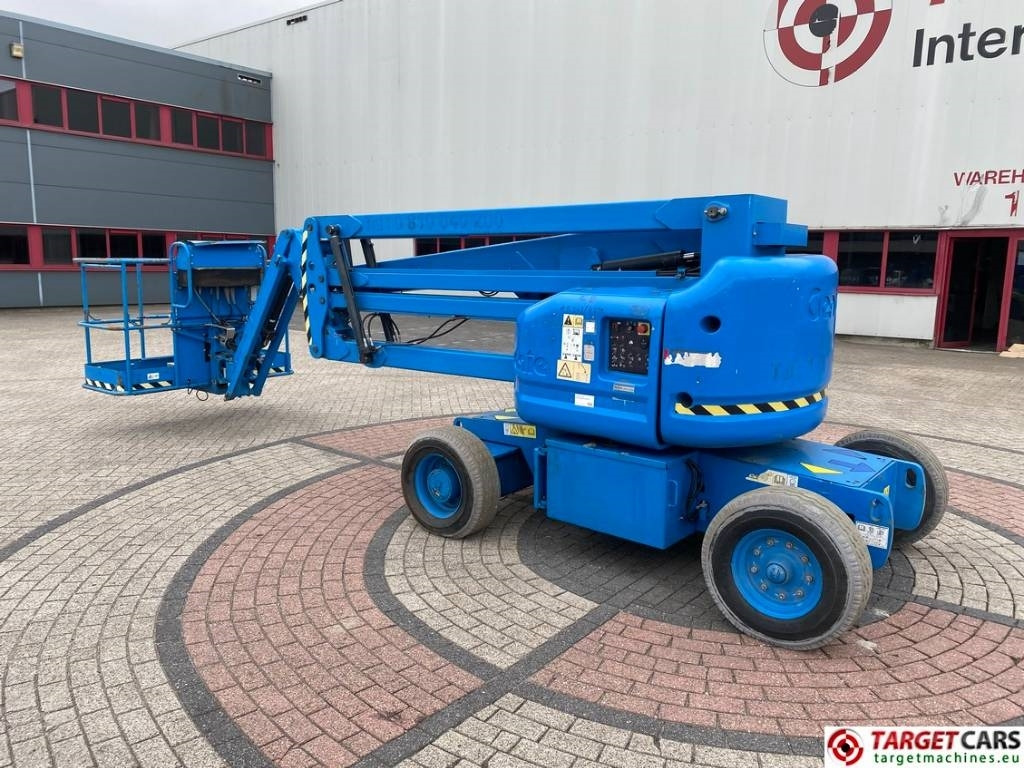 Genie Z-45/25J Articulated HyBrid Boom Work Lift 1594cm - Колінчастий підйомник: фото 4 Genie Z-45/25J Articulated HyBrid Boom Work Lift 1594cm - Колінчастий підйомник: фото 4