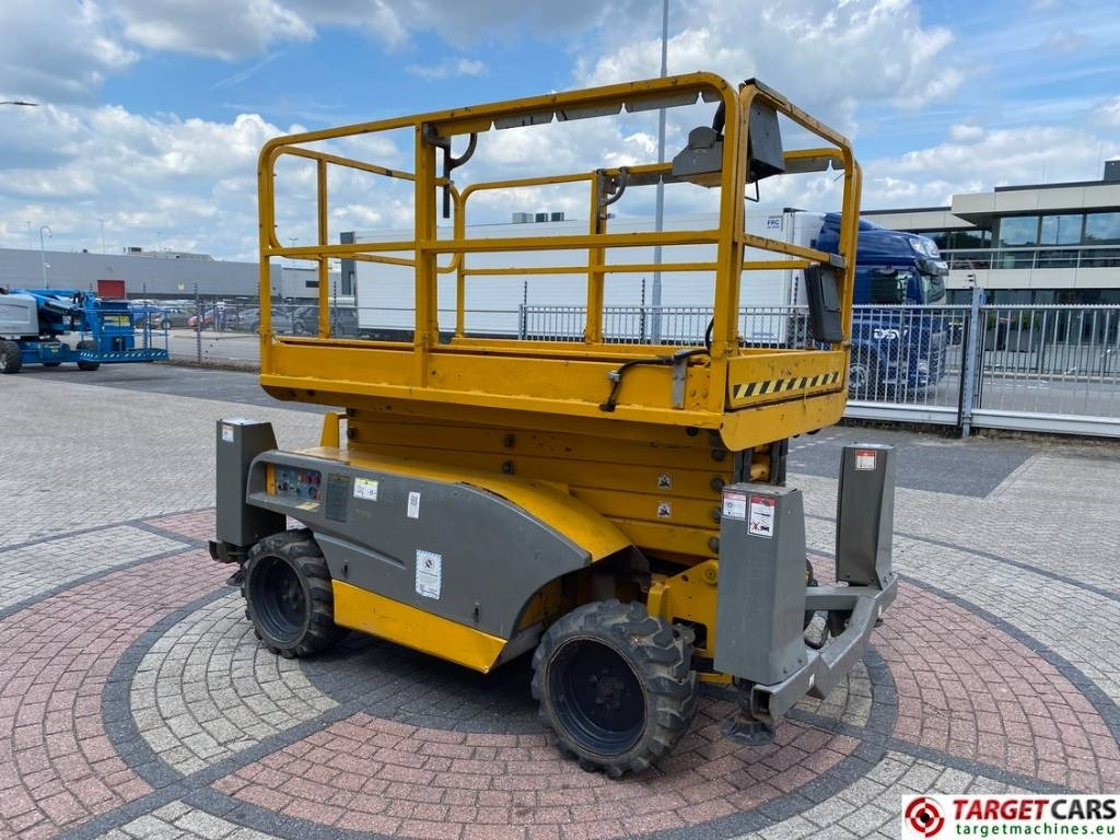 Haulotte Compact 12DX Diesel 4x4 Scissor Work Lift 1206cm - Ножичний підйомник: фото 2 Haulotte Compact 12DX Diesel 4x4 Scissor Work Lift 1206cm - Ножичний підйомник: фото 2