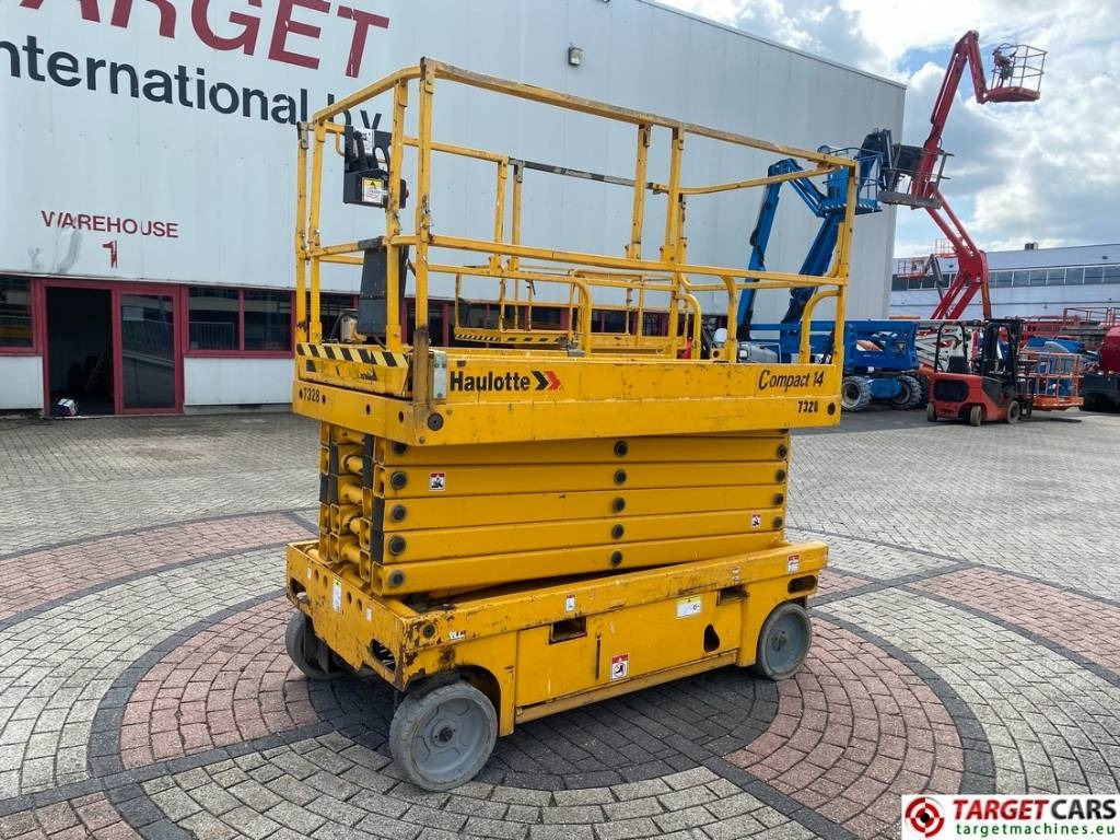 Haulotte Compact 14 Electric Scissor Work Lift 1385cm - Ножичний підйомник: фото 1 Haulotte Compact 14 Electric Scissor Work Lift 1385cm - Ножичний підйомник: фото 1