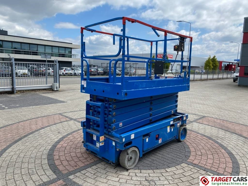 Haulotte Compact 14 Electric Scissor Work Lift 1385cm - Ножичний підйомник: фото 3 Haulotte Compact 14 Electric Scissor Work Lift 1385cm - Ножичний підйомник: фото 3