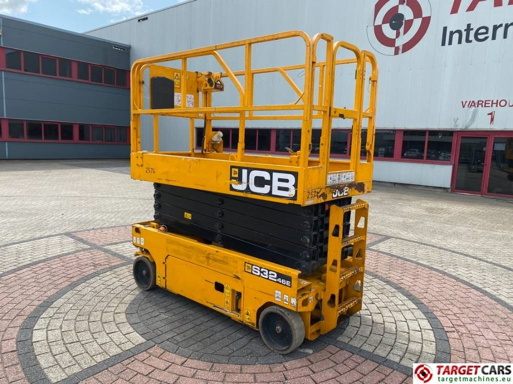 JCB S3246E Electric Scissor Work Lift 1200cm - Ножичний підйомник: фото 4 JCB S3246E Electric Scissor Work Lift 1200cm - Ножичний підйомник: фото 4
