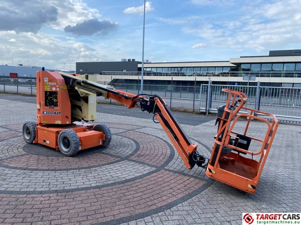 JLG E300AJP Jib Plus Articulated Boom Lift 11M DEFECT - Колінчастий підйомник: фото 2 JLG E300AJP Jib Plus Articulated Boom Lift 11M DEFECT - Колінчастий підйомник: фото 2