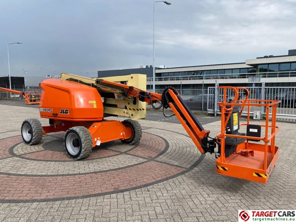 JLG EC450AJ Articulated El Lithium-Ion BoomLift 1572cm - Колінчастий підйомник: фото 2 JLG EC450AJ Articulated El Lithium-Ion BoomLift 1572cm - Колінчастий підйомник: фото 2