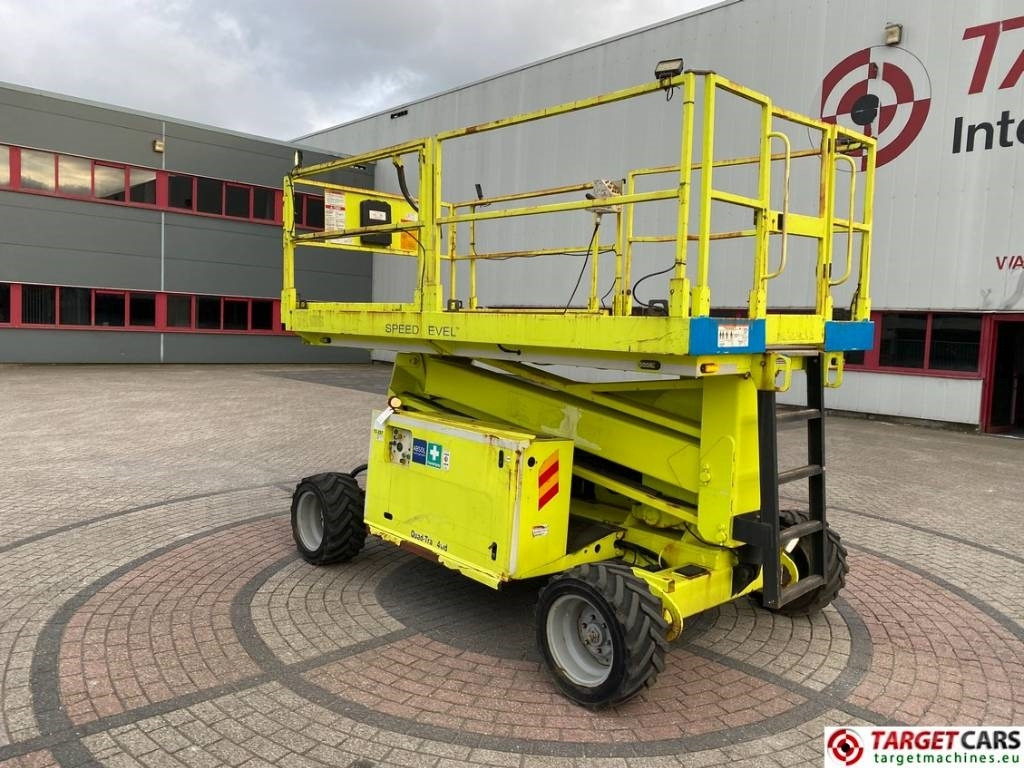 MEC 2684RT Diesel 4x4 Scissor Lift Speed-Level 992cm - Ножичний підйомник: фото 4 MEC 2684RT Diesel 4x4 Scissor Lift Speed-Level 992cm - Ножичний підйомник: фото 4