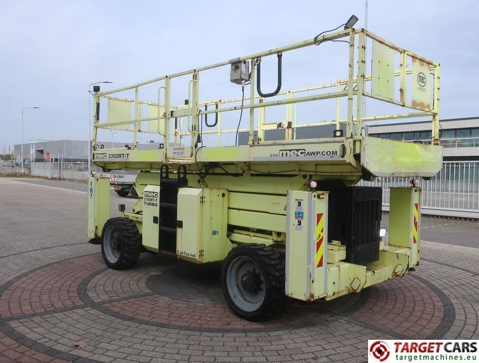 MEC 3392RT-T Diesel 4x4 Scissor Work Lift 1200cm - Ножичний підйомник: фото 2 MEC 3392RT-T Diesel 4x4 Scissor Work Lift 1200cm - Ножичний підйомник: фото 2
