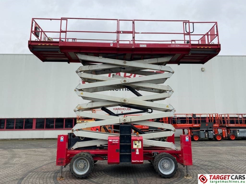MEC 6092RT Diesel 4x4 Scissor Work LIft 2020cm - Ножичний підйомник: фото 5 MEC 6092RT Diesel 4x4 Scissor Work LIft 2020cm - Ножичний підйомник: фото 5
