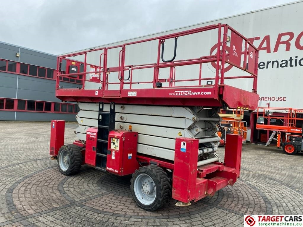 MEC 6092RT Diesel 4x4 Scissor Work LIft 2020cm - Ножичний підйомник: фото 4 MEC 6092RT Diesel 4x4 Scissor Work LIft 2020cm - Ножичний підйомник: фото 4