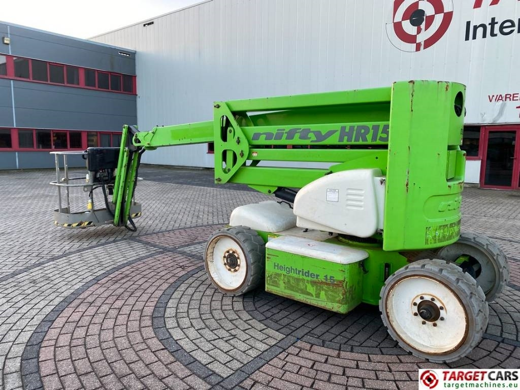 Niftylift HR15NDE Articulated BiFuel Boom Work Lift 1550cm - Колінчастий підйомник: фото 4 Niftylift HR15NDE Articulated BiFuel Boom Work Lift 1550cm - Колінчастий підйомник: фото 4