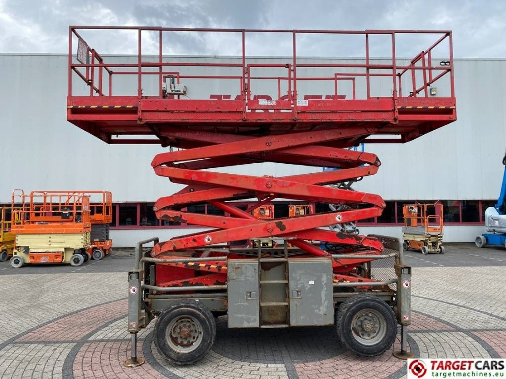 SkyJack SJ8841RT Diesel 4x4 Scissor Work Lift 1430cm - Ножичний підйомник: фото 5 SkyJack SJ8841RT Diesel 4x4 Scissor Work Lift 1430cm - Ножичний підйомник: фото 5