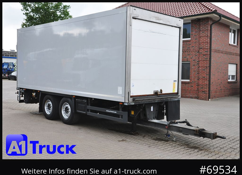 SCHMITZ ZKO 18 Tandem Carrier 850 U durchladbar - Рефрижератор причіп: фото 1 SCHMITZ ZKO 18 Tandem Carrier 850 U durchladbar - Рефрижератор причіп: фото 1