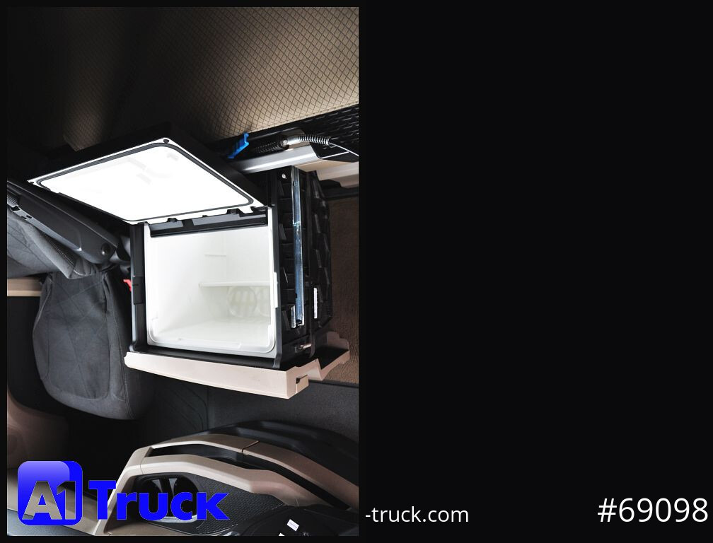 MAN TGX 18.510 GX,  Individual,  Lowliner,  neues Model - Тягач: фото 5 MAN TGX 18.510 GX,  Individual,  Lowliner,  neues Model - Тягач: фото 5