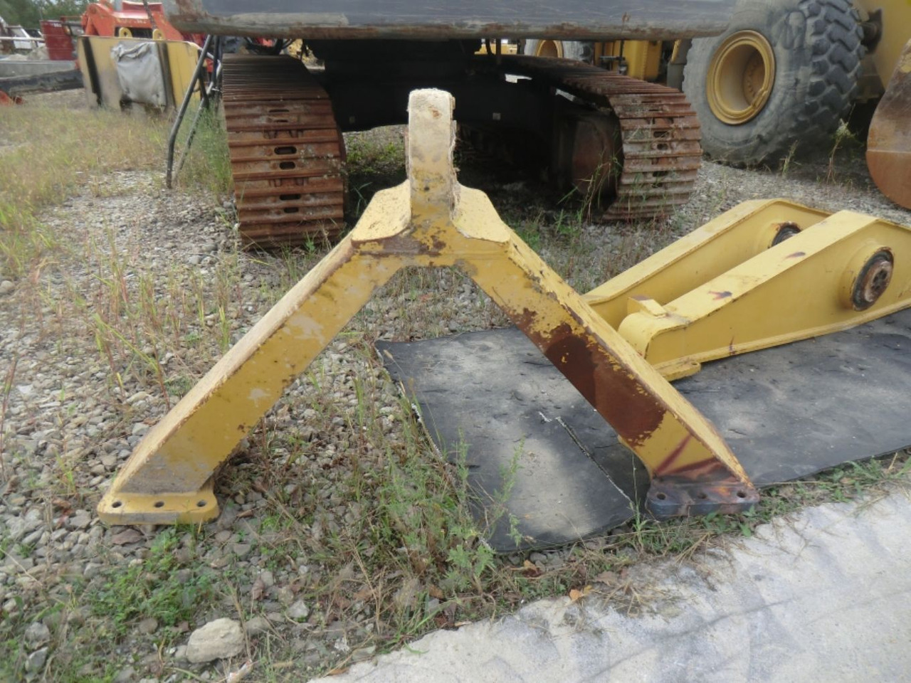 Caterpillar 735 Supporto telaio assale posteriore - Вісь та запчастини в категорії Будівельна техніка: фото 1 Caterpillar 735 Supporto telaio assale posteriore - Вісь та запчастини в категорії Будівельна техніка: фото 1