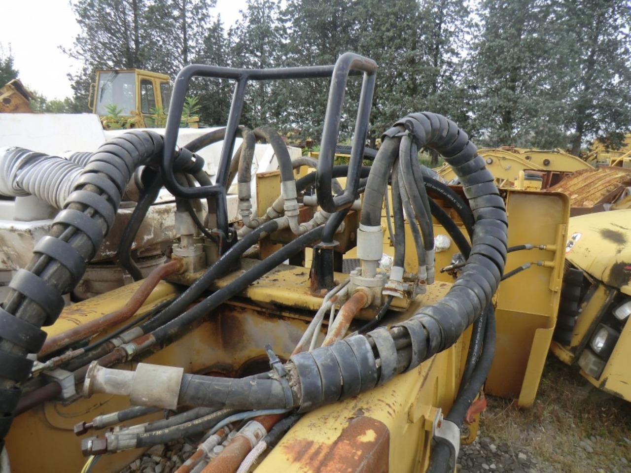 Caterpillar 735 Telaio posteriore - Рама/ Шасі в категорії Будівельна техніка: фото 4 Caterpillar 735 Telaio posteriore - Рама/ Шасі в категорії Будівельна техніка: фото 4