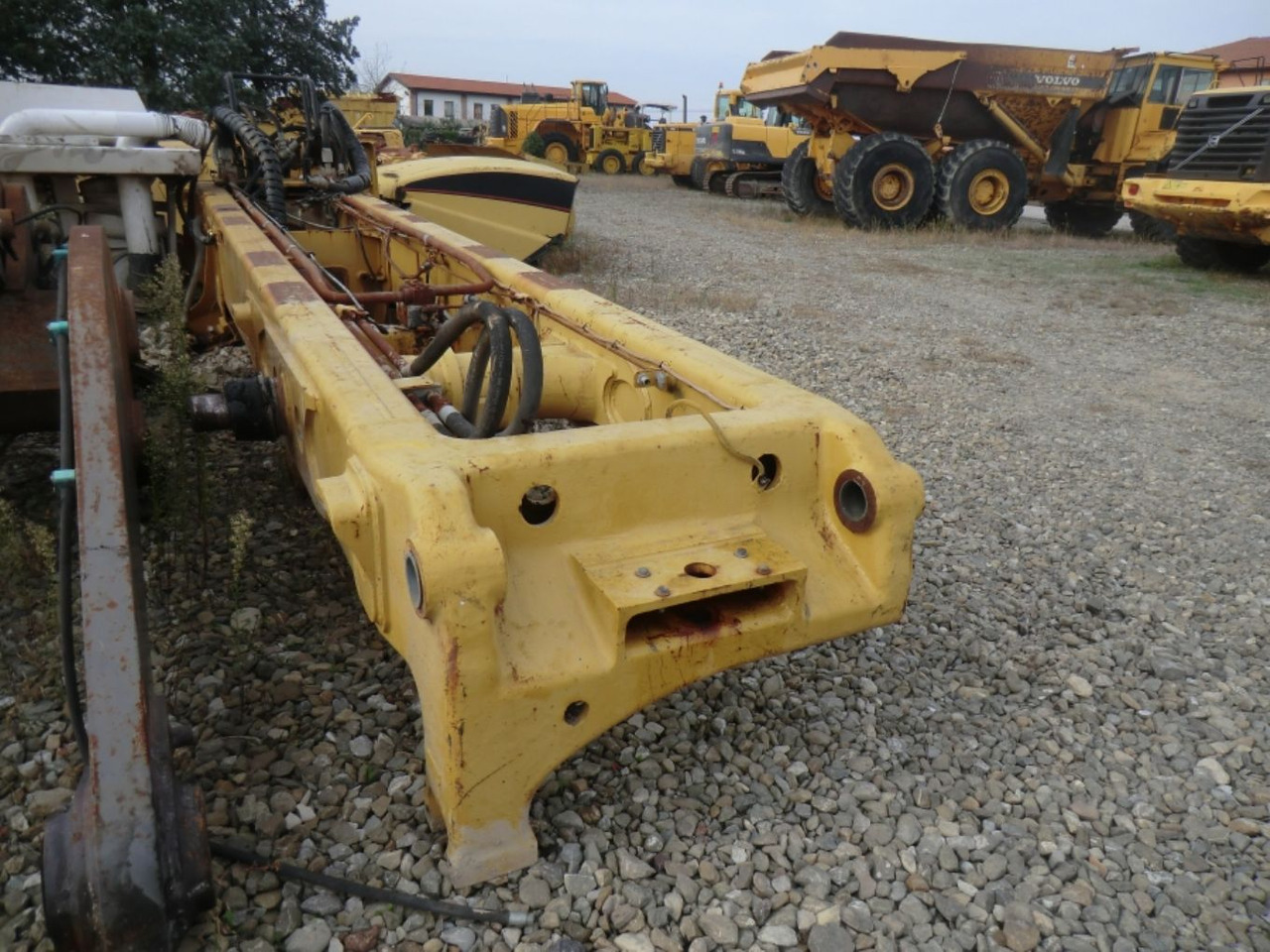 Caterpillar 735 Telaio posteriore - Рама/ Шасі в категорії Будівельна техніка: фото 1 Caterpillar 735 Telaio posteriore - Рама/ Шасі в категорії Будівельна техніка: фото 1
