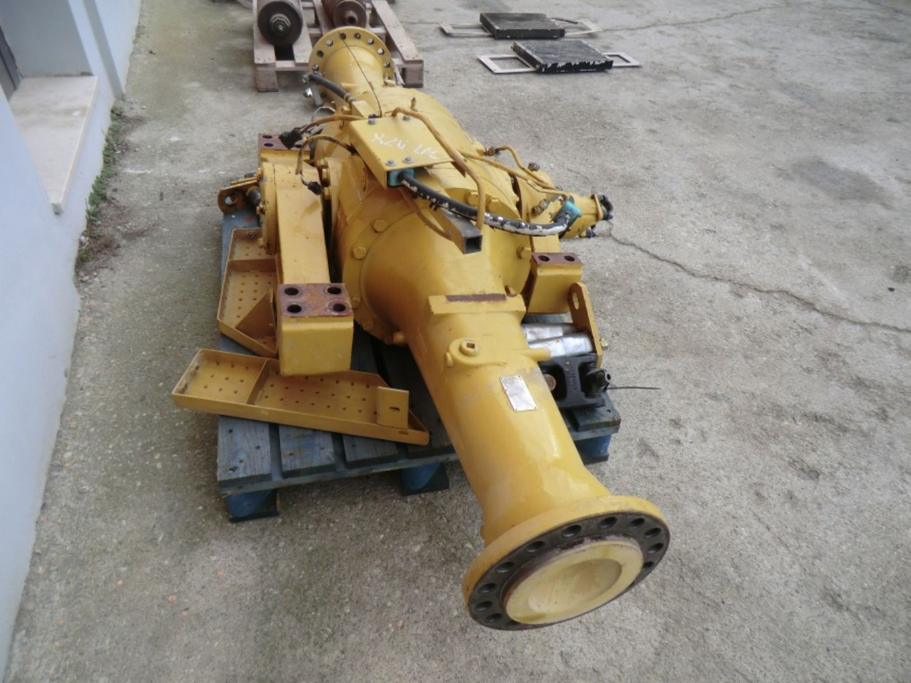 Caterpillar 928G - Задня вісь в категорії Будівельна техніка: фото 4 Caterpillar 928G - Задня вісь в категорії Будівельна техніка: фото 4