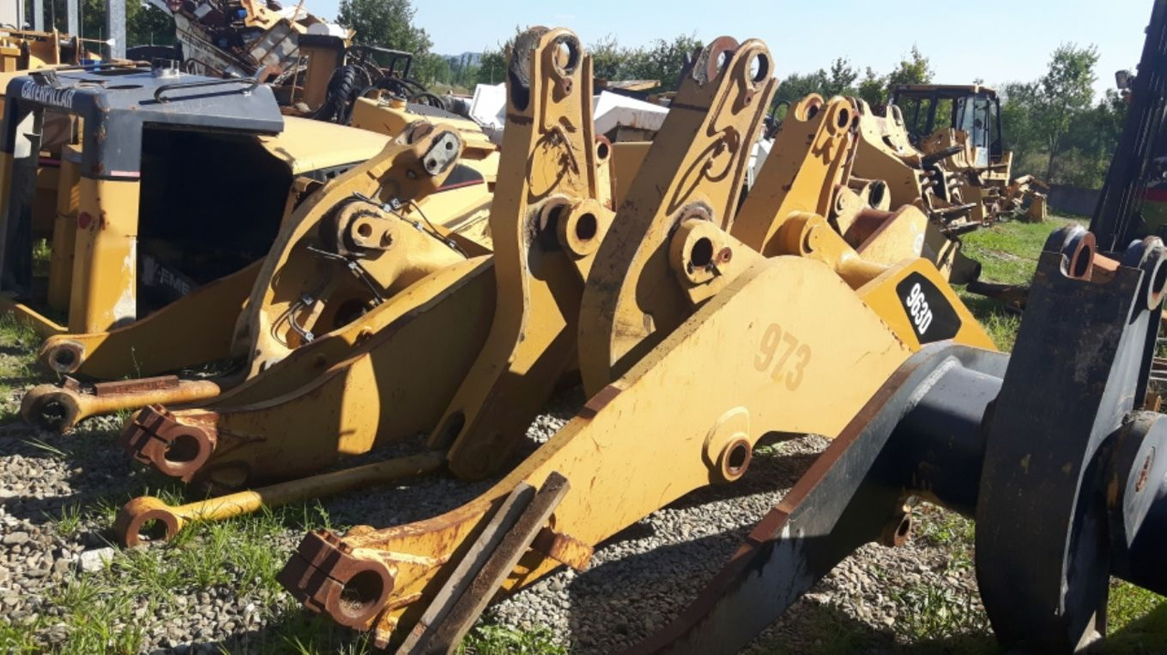 Caterpillar 973 LGP BRACCIO CON LEVE E LINK - Стріла в категорії Будівельна техніка: фото 4 Caterpillar 973 LGP BRACCIO CON LEVE E LINK - Стріла в категорії Будівельна техніка: фото 4