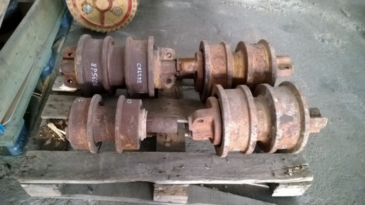 Caterpillar D9G D9H Rulli inferiori a doppia spalla. - Опорний каток в категорії Будівельна техніка: фото 1 Caterpillar D9G D9H Rulli inferiori a doppia spalla. - Опорний каток в категорії Будівельна техніка: фото 1