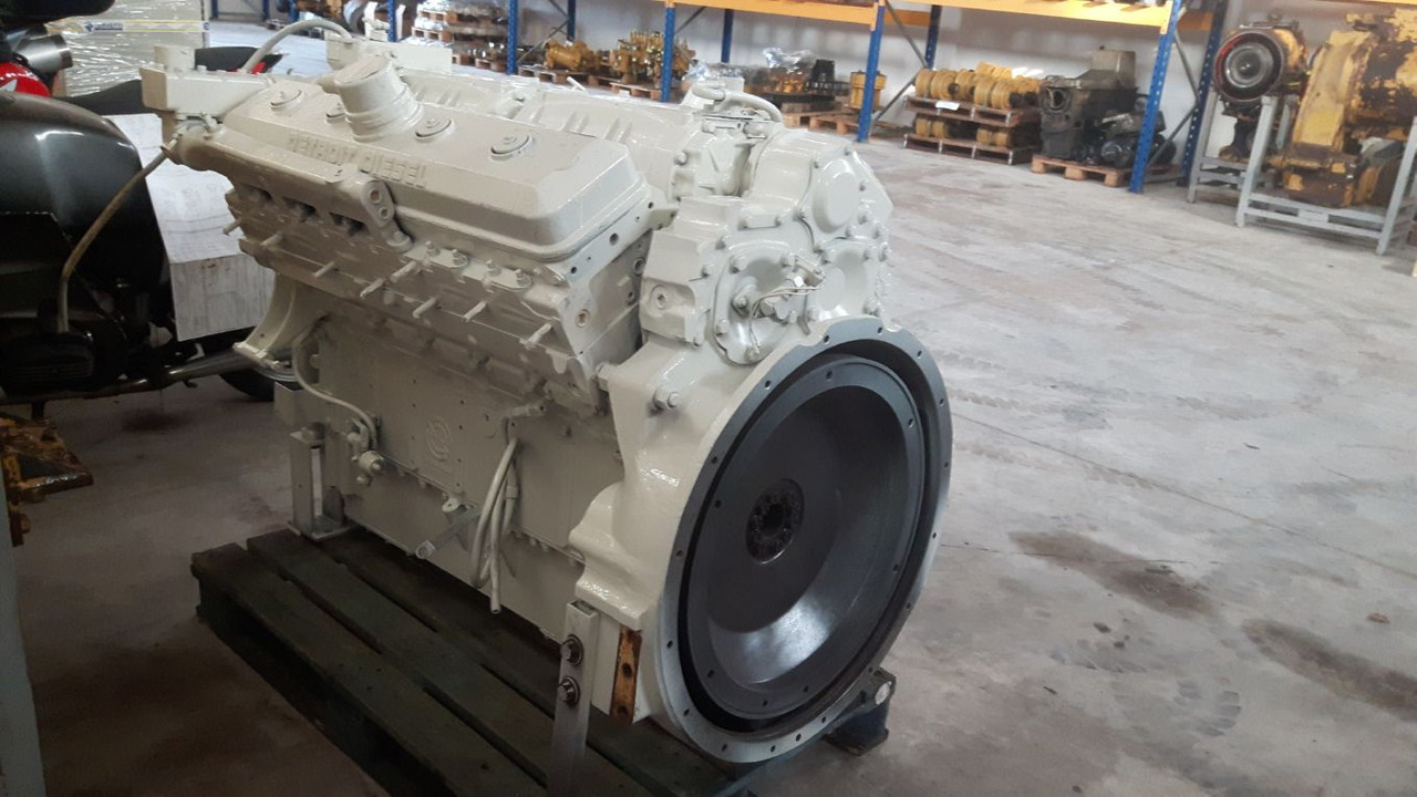 DETROIT DIESEL 12V71 MOTORE REVISIONATO (ENGINE NO. 71237406).COMPLETO DI N. 2 TURBO E VENTOLA. - Двигун в категорії Будівельна техніка: фото 2 DETROIT DIESEL 12V71 MOTORE REVISIONATO (ENGINE NO. 71237406).COMPLETO DI N. 2 TURBO E VENTOLA. - Двигун в категорії Будівельна техніка: фото 2