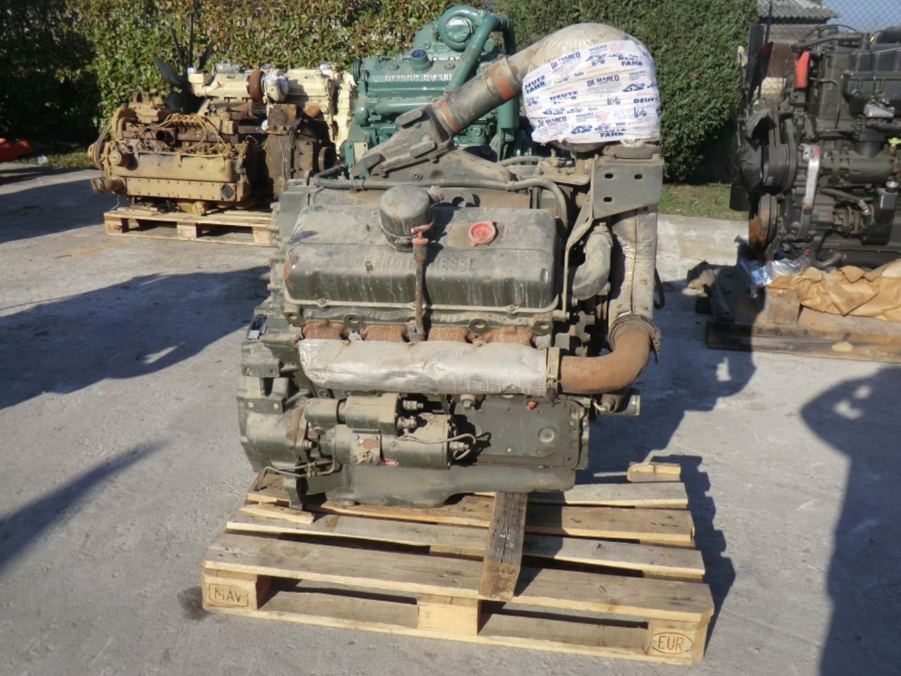 DETROIT DIESEL 8V53 MOTORE MARINO USATO. TIPO D.W. - L.S. COMPLETO DI TURBO E MOTORINO DI AVVIAMENTO. - Двигун в категорії Будівельна техніка: фото 1 DETROIT DIESEL 8V53 MOTORE MARINO USATO. TIPO D.W. - L.S. COMPLETO DI TURBO E MOTORINO DI AVVIAMENTO. - Двигун в категорії Будівельна техніка: фото 1