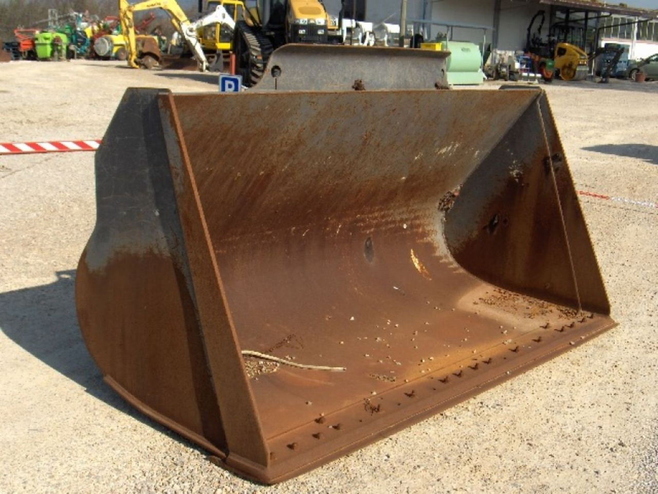 VOLVO L70F BENNA CON ATTACCO RAPIDO, LAMA 2550mm, MOD. 83738 - Ківш навантажувача: фото 1 VOLVO L70F BENNA CON ATTACCO RAPIDO, LAMA 2550mm, MOD. 83738 - Ківш навантажувача: фото 1