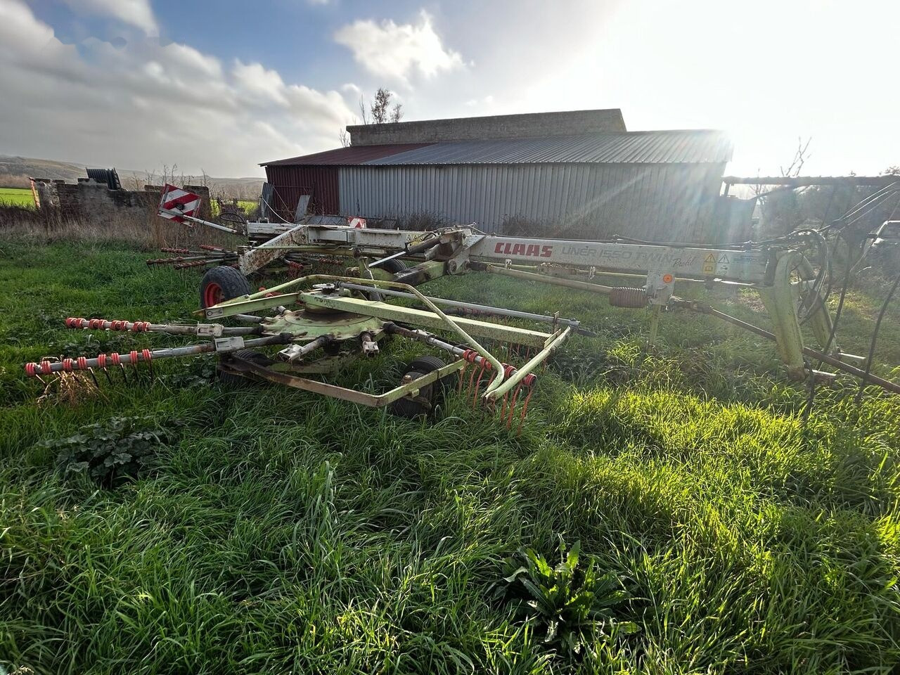 Claas LINER 1550 TWIN - Сіноворушилка: фото 3 Claas LINER 1550 TWIN - Сіноворушилка: фото 3