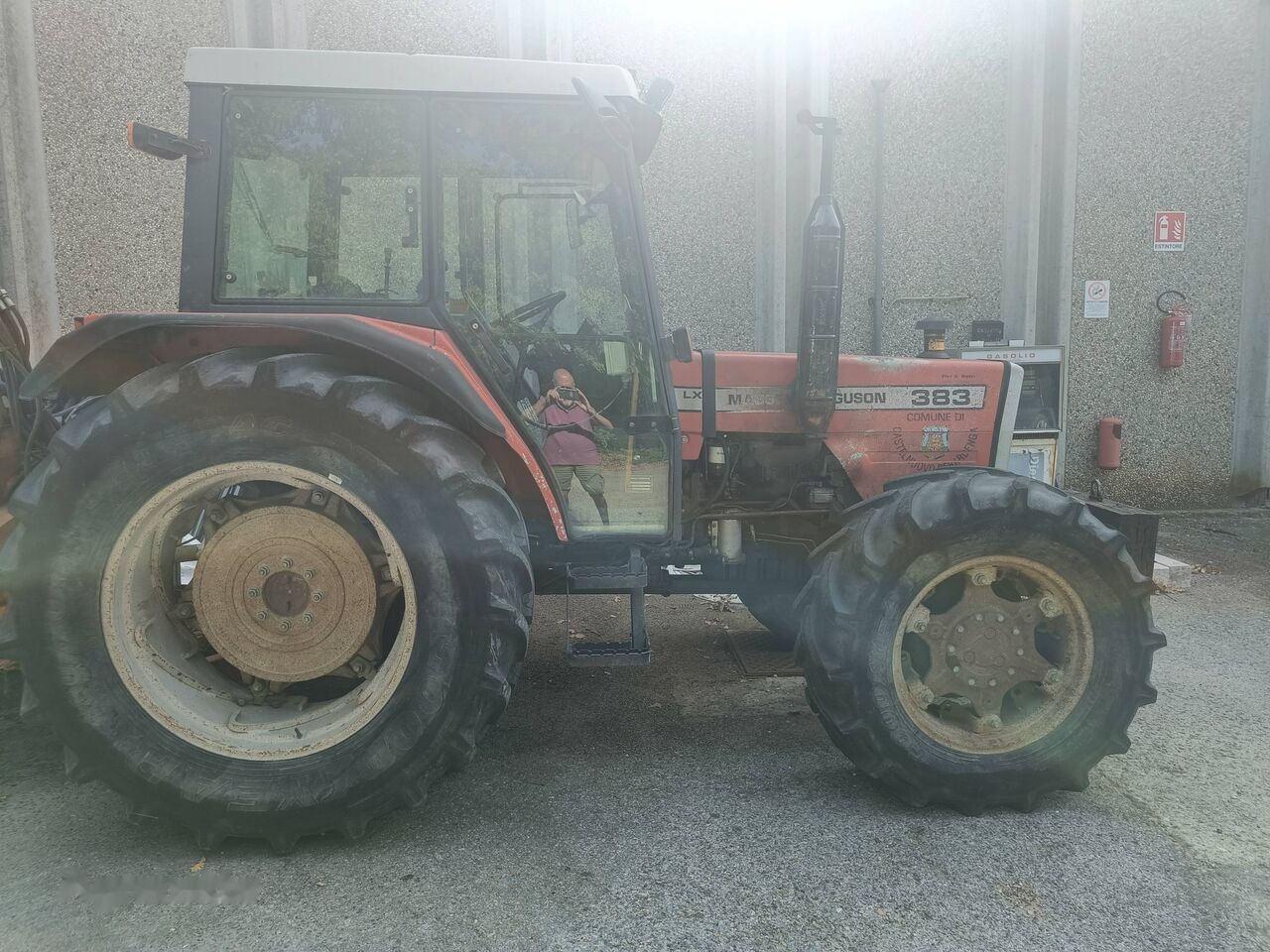 Massey Ferguson 383 - Трактор: фото 2 Massey Ferguson 383 - Трактор: фото 2