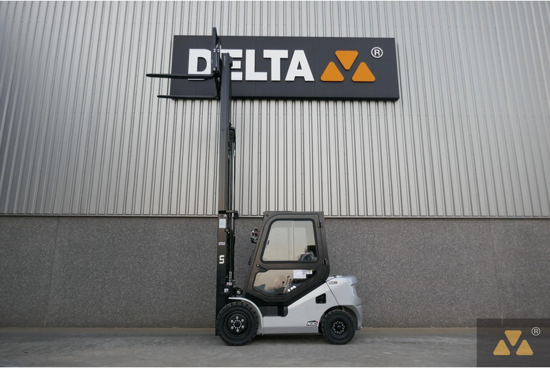 Un FD30T-NJB1 - Будівельна техніка: фото 3 Un FD30T-NJB1 - Будівельна техніка: фото 3