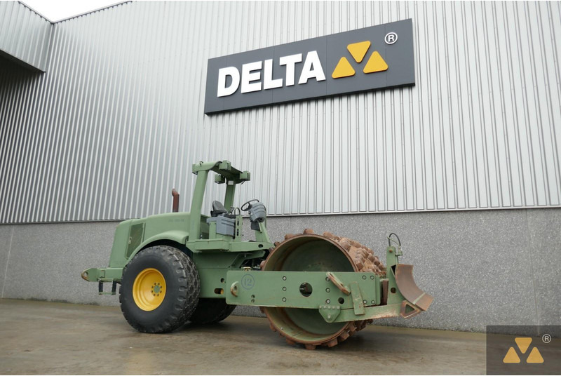 Caterpillar CS563D Ex-army - Каток: фото 3 Caterpillar CS563D Ex-army - Каток: фото 3