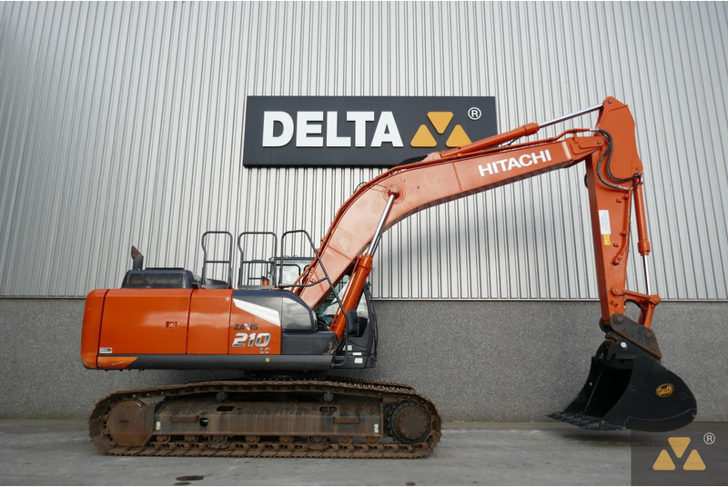 Hitachi ZX210LC-7 - Гусеничний екскаватор: фото 2 Hitachi ZX210LC-7 - Гусеничний екскаватор: фото 2