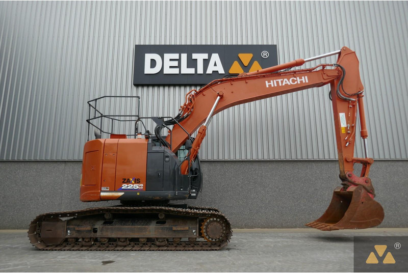 Hitachi ZX225USLC-6 - Гусеничний екскаватор: фото 2 Hitachi ZX225USLC-6 - Гусеничний екскаватор: фото 2