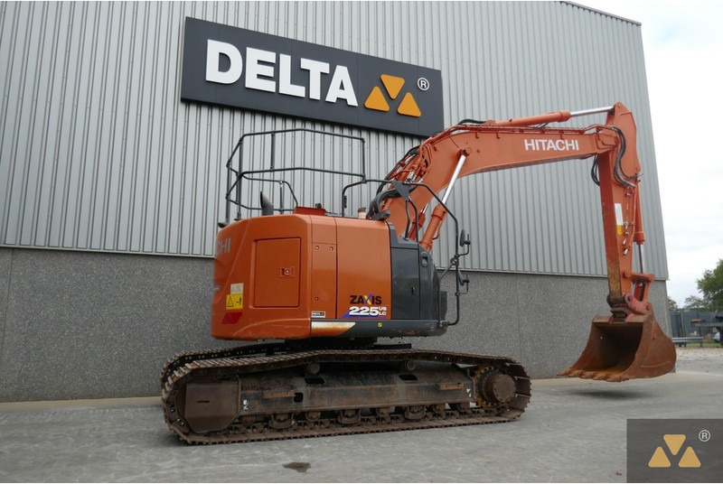 Hitachi ZX225USLC-6 - Гусеничний екскаватор: фото 5 Hitachi ZX225USLC-6 - Гусеничний екскаватор: фото 5
