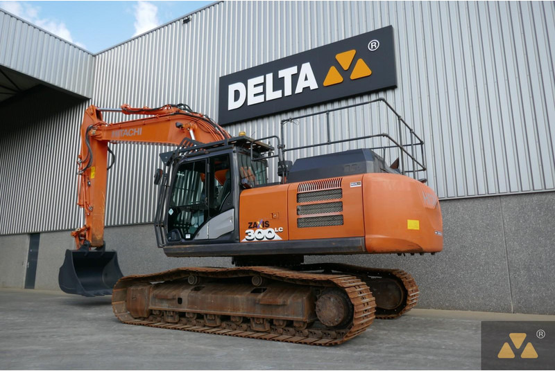 Hitachi ZX300LC-6 - Гусеничний екскаватор: фото 4 Hitachi ZX300LC-6 - Гусеничний екскаватор: фото 4