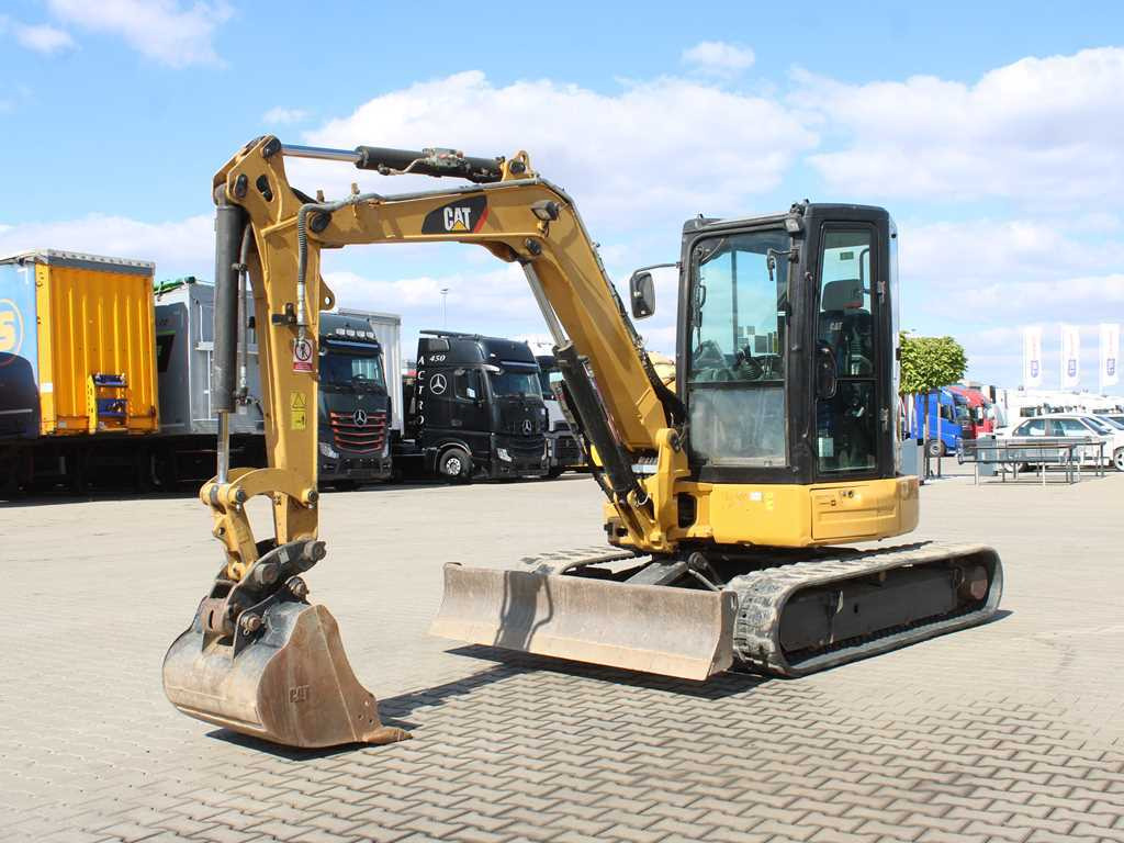 Caterpillar CAT 305 E2, HYDRAULIC CIRCUITS, 3 X BUCKETS, QUICK COUPLER - Міні-екскаватор: фото 1 Caterpillar CAT 305 E2, HYDRAULIC CIRCUITS, 3 X BUCKETS, QUICK COUPLER - Міні-екскаватор: фото 1