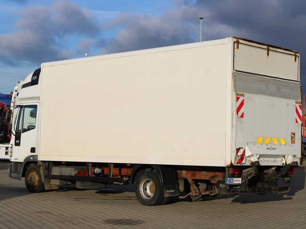 Iveco EUROCARGO ML75E17, TAIL LIFT, SLEEPING CABIN - Фургон з закритим кузовом: фото 4 Iveco EUROCARGO ML75E17, TAIL LIFT, SLEEPING CABIN - Фургон з закритим кузовом: фото 4