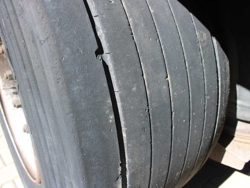 Тентований напівпричіп Kögel SN 24 MEGA, SAF, LOWDECK, LIFT AXLE, LIFTING ROOF, MULTILOCK: фото 11 Тентований напівпричіп Kögel SN 24 MEGA, SAF, LOWDECK, LIFT AXLE, LIFTING ROOF, MULTILOCK: фото 11